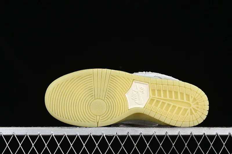All Categories Nk SB Dunk Series Nk SB Dunk Low Low-top Sneakers K Version Nk SB Dunk Low "Mummy" Mummy SB Smash Backboard Fashion Casual Sneakers DM0774-111